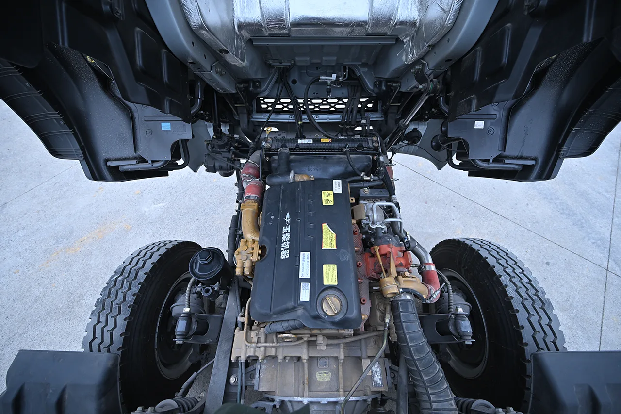 XE TẢI THÙNG CHENGLONG L3 160HP THÙNG KÍN