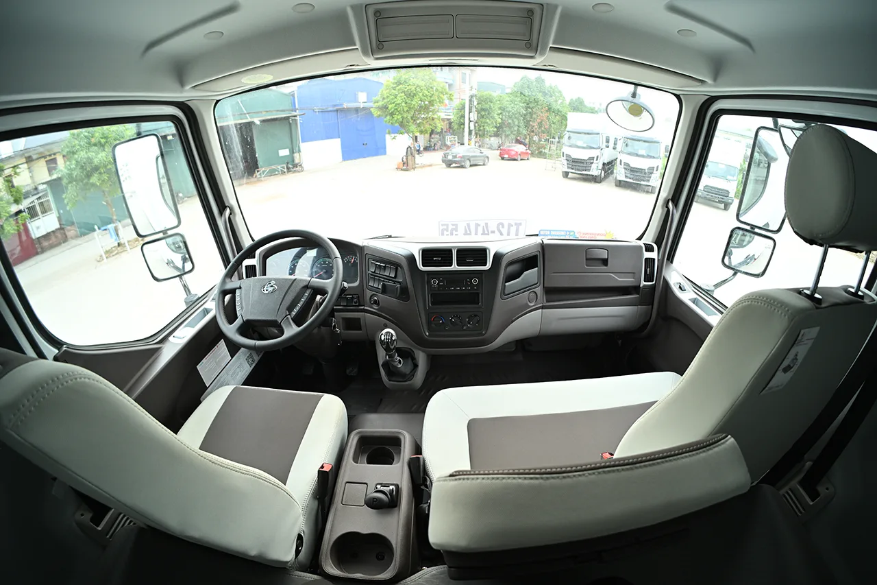 XE TẢI THÙNG CHENGLONG L3 160HP THÙNG KÍN
